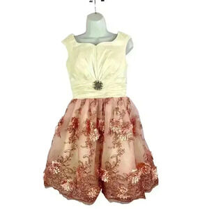 Embellished Puffy Prom Dress Sz 8 Women's Floral  Rhinestone Center Pink White